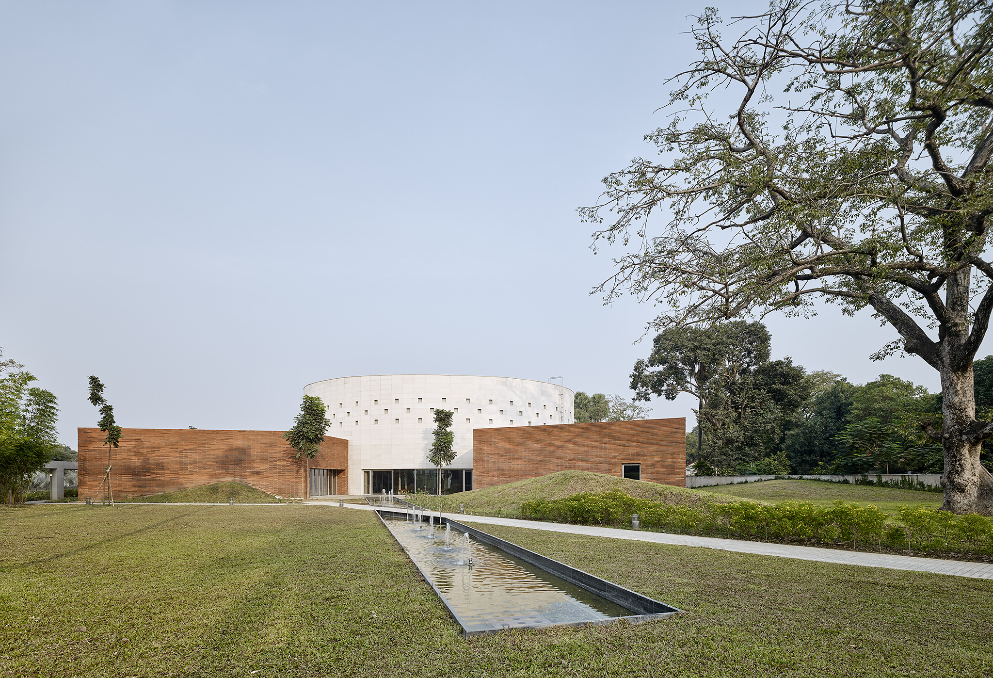 Bihar Museum / Maki and Associates + Opolis